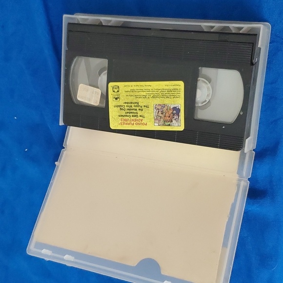 4/$20 UNTESTED Pound Puppies A Golden Book Story Time Video VHS 1986 3 S… - Picture 4 of 8